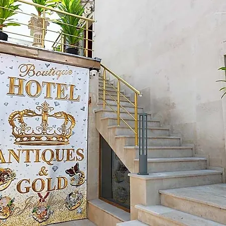Apartment Golden House *