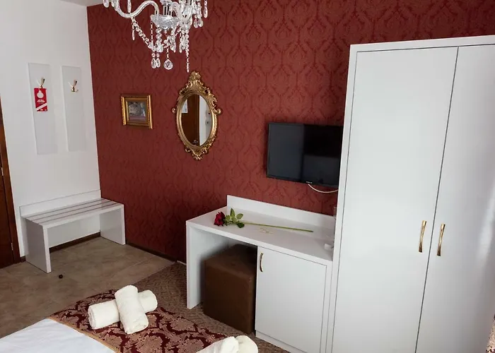 Golden House Варна